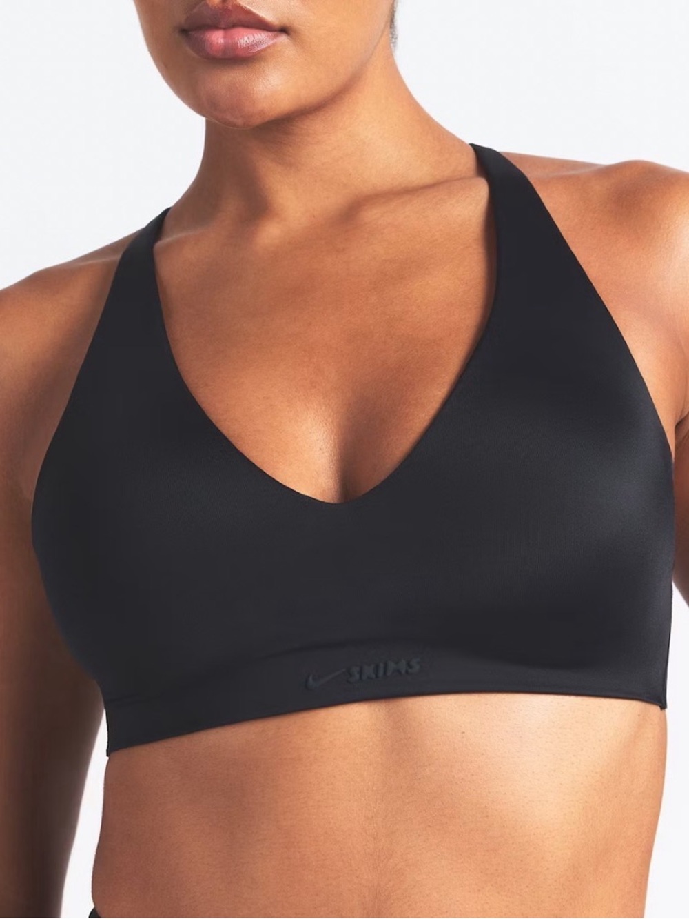 NWT NikeSkims Shine V-Neck Bra